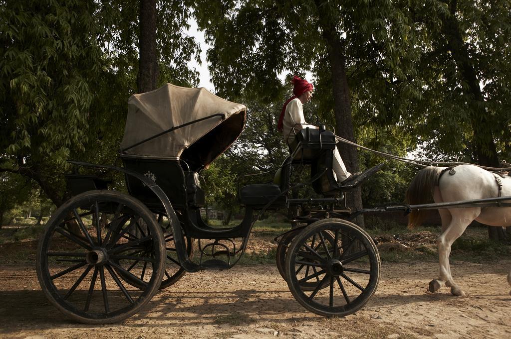 Taj Nadesar Palace Waranasi Zewnętrze zdjęcie