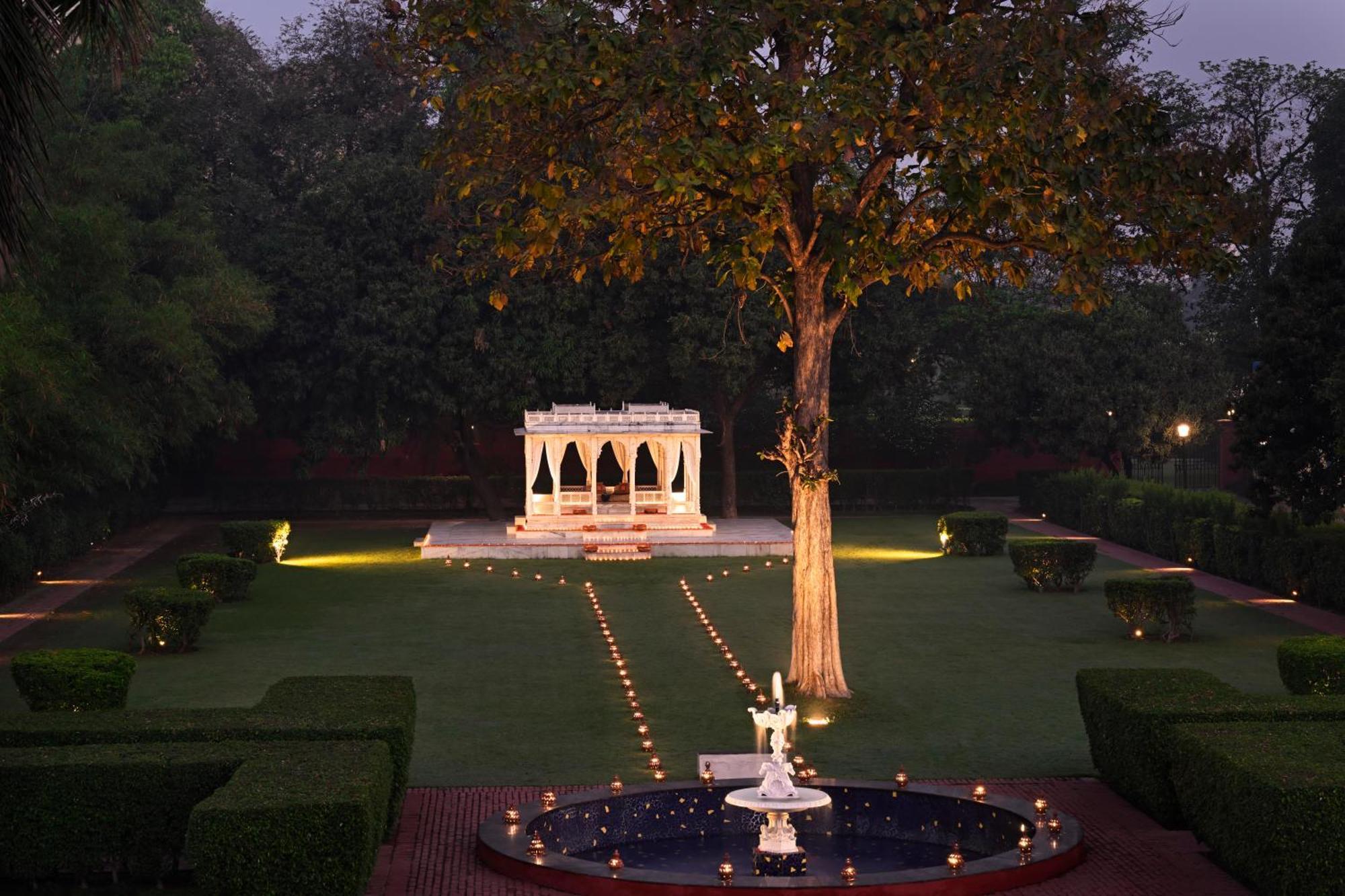 Taj Nadesar Palace Waranasi Zewnętrze zdjęcie