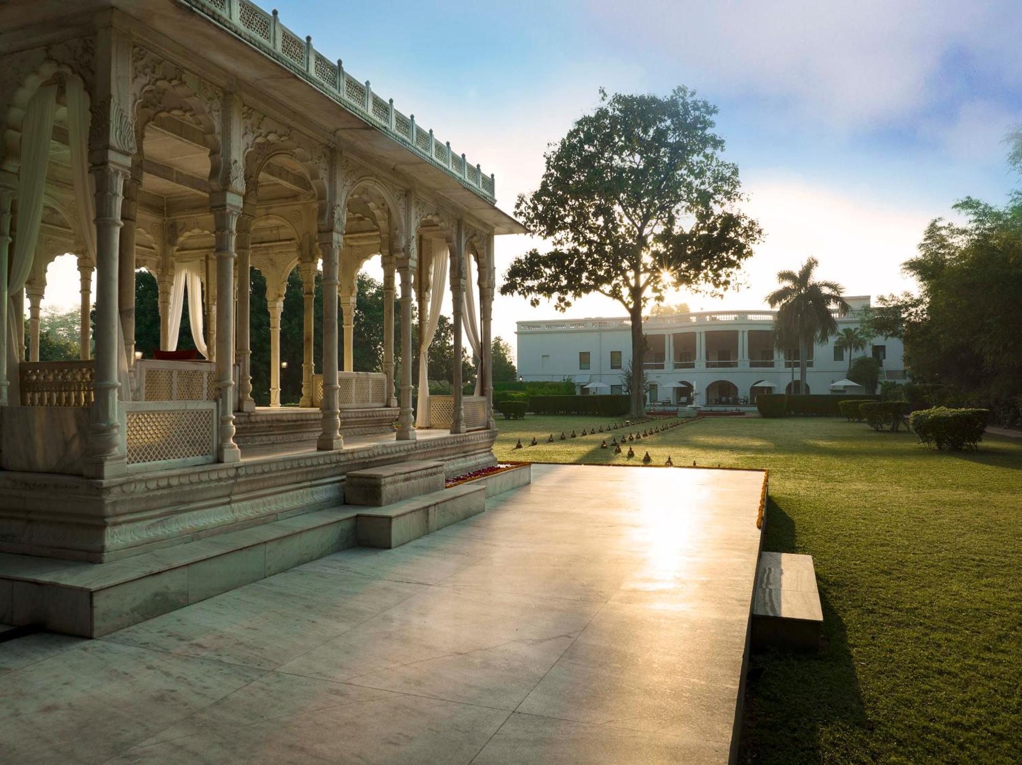 Taj Nadesar Palace Waranasi Zewnętrze zdjęcie