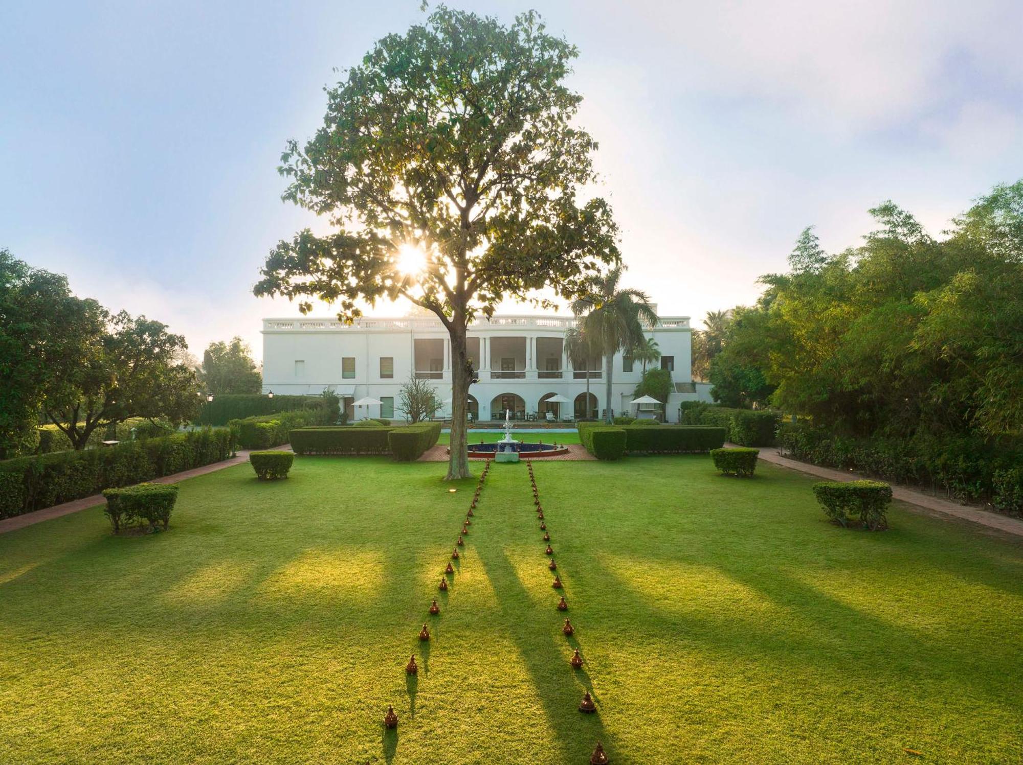 Taj Nadesar Palace Waranasi Zewnętrze zdjęcie