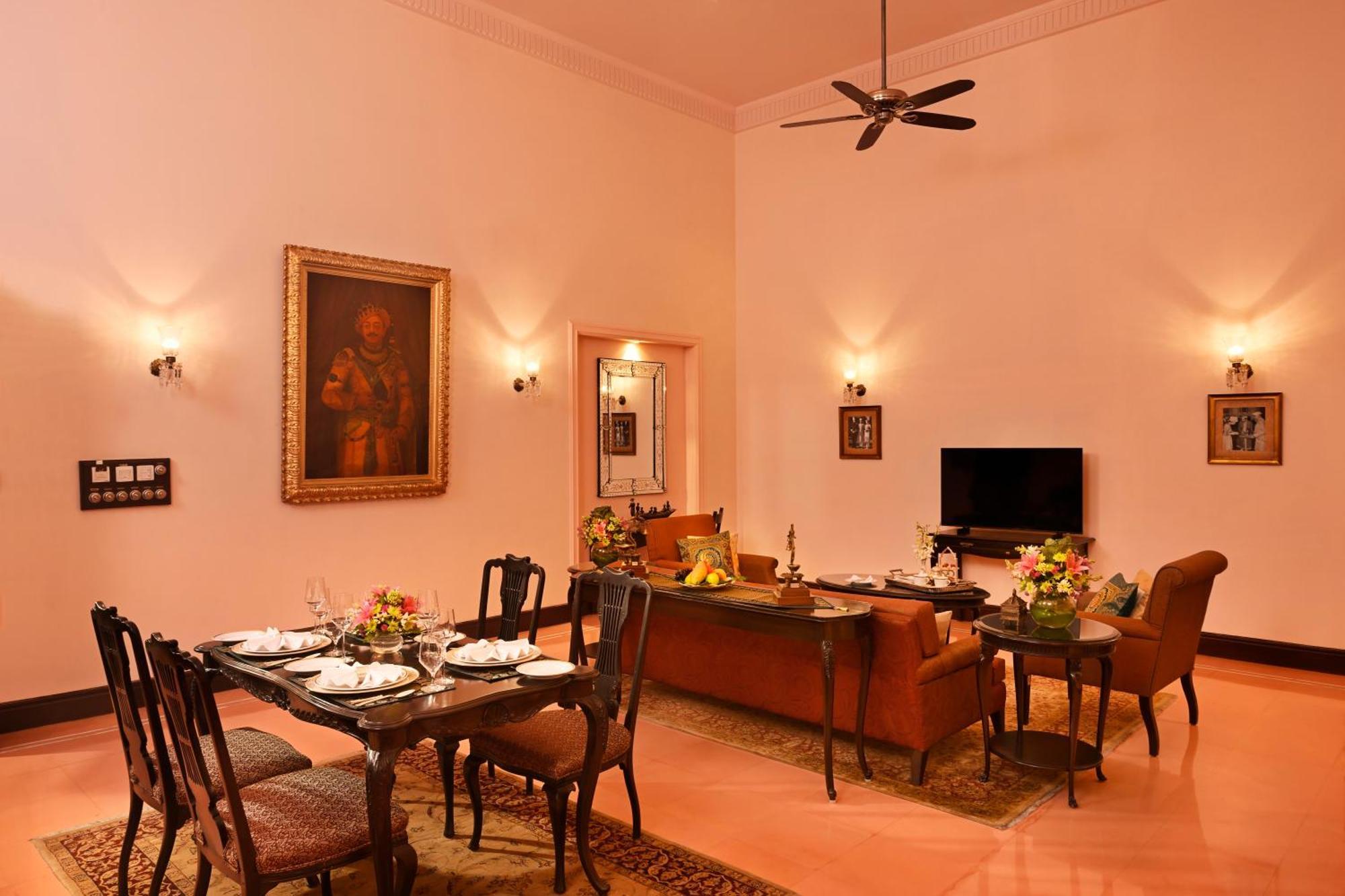 Taj Nadesar Palace Waranasi Zewnętrze zdjęcie